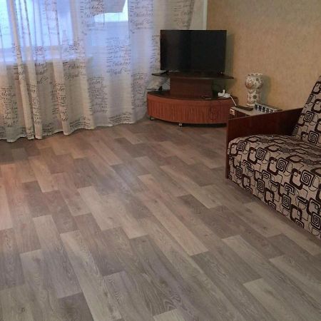 Two-Bedroom Apartment Pokrovskaya, 48 Izyum Exterior photo